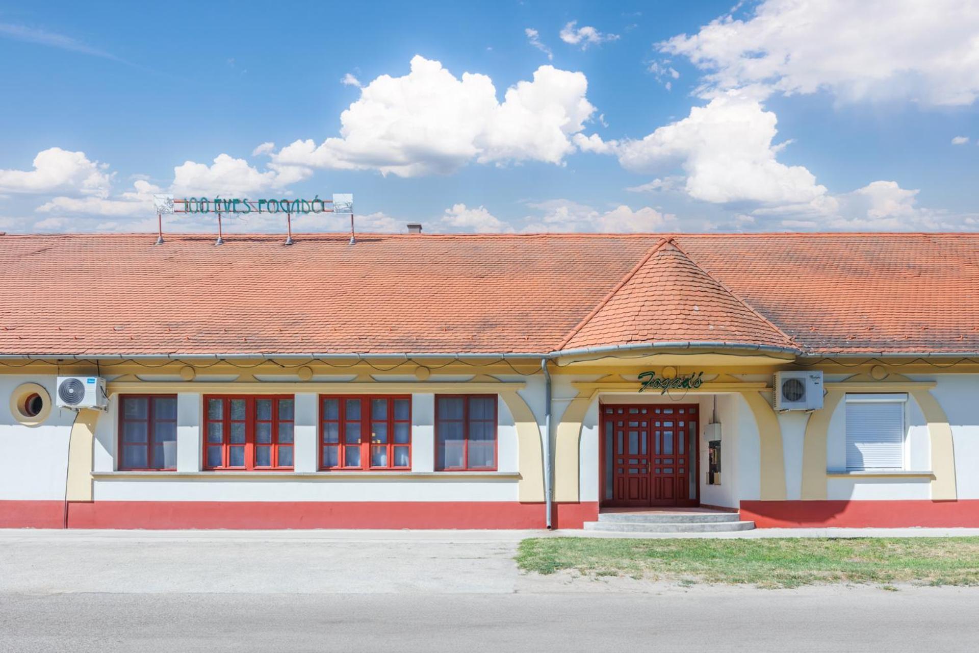 100 Éves Fogadó Szatymaz Extérieur photo