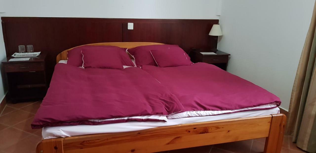 100 Éves Fogadó Szatymaz Extérieur photo